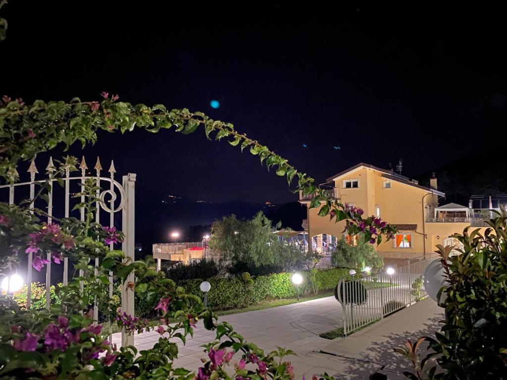 Villa Marchesa كاستيلنووفو تْشيلينتو المظهر الخارجي الصورة